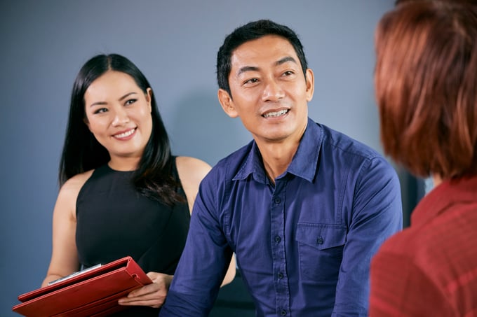 business-people-talking-job-applicant